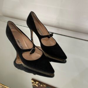 Vintage Manolo Blahnik Mary Jane pointed toe pumps Size 37